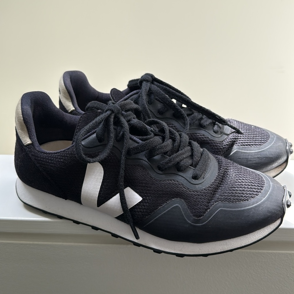 Veja Black Athletic Sneakers - Picture 3 of 11